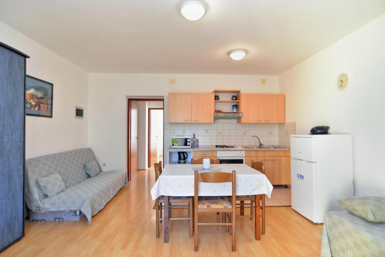 Apartment Jadranko 1761 Peroj Eksteriør billede